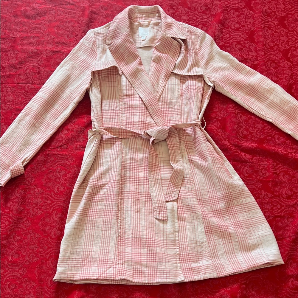 LC Lauren Conrad Pink Plaid Belted Trench Coat Women’s M Lightweight